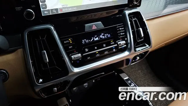 Kia Sorento 2023 — фото 17