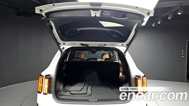 Kia Sorento 2023 — фото 20