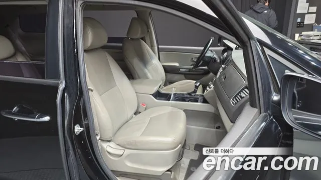 Kia Canival 2018 — фото 12