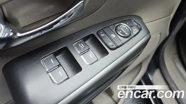Kia Canival 2018 — фото 14