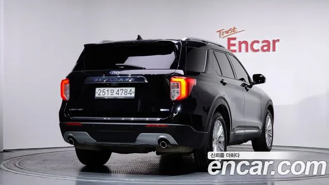 Ford Explorer 2020 — фото 2