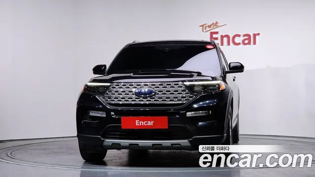 Ford Explorer 2020 — фото 3