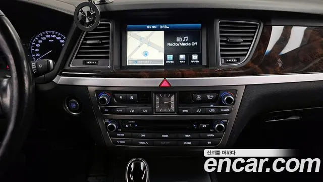 Hyundai Genesis 2014 — фото 16