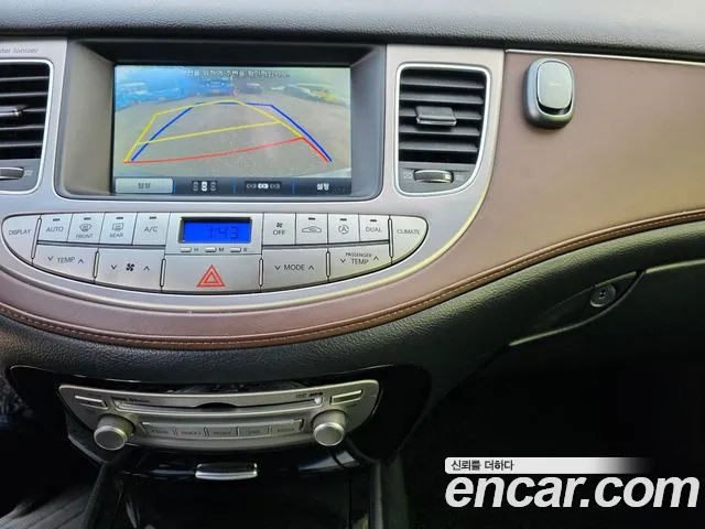 Hyundai Genesis 2013 — фото 11