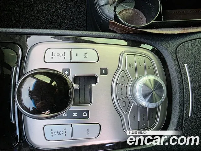 Hyundai Genesis 2013 — фото 12