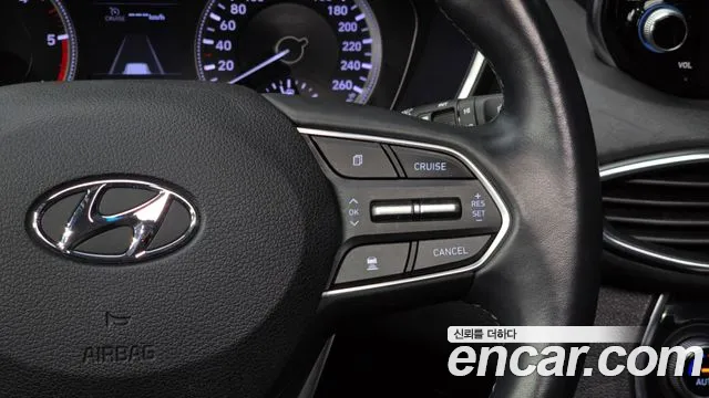 Hyundai Santafe 2019 — фото 14