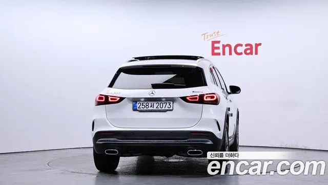 Mercedes-Benz GLA-Class 2022 — фото 4