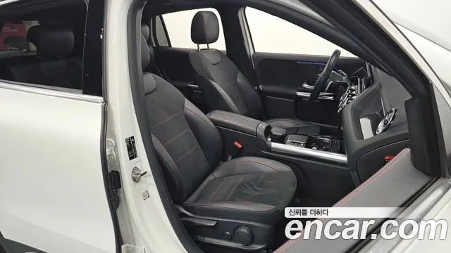 Mercedes-Benz GLA-Class 2022 — фото 10