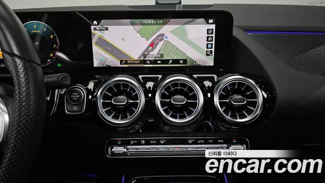 Mercedes-Benz GLA-Class 2022 — фото 14