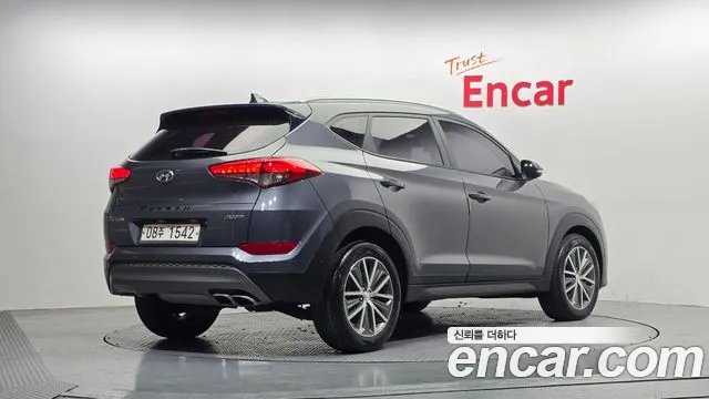 Hyundai Tucson 2016 — фото 2