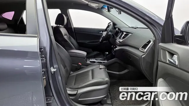 Hyundai Tucson 2016 — фото 10