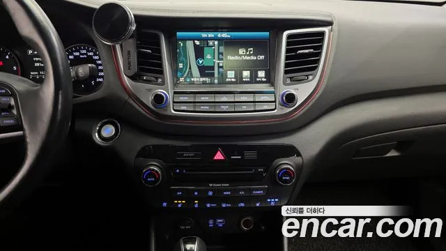 Hyundai Tucson 2016 — фото 15