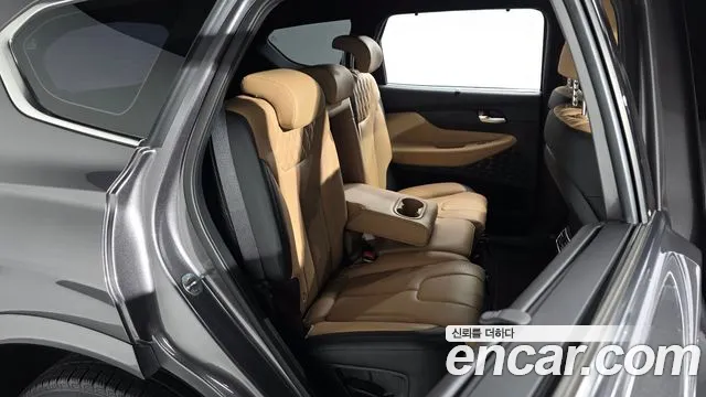 Hyundai Santafe 2022 — фото 11