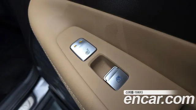 Hyundai Santafe 2022 — фото 19
