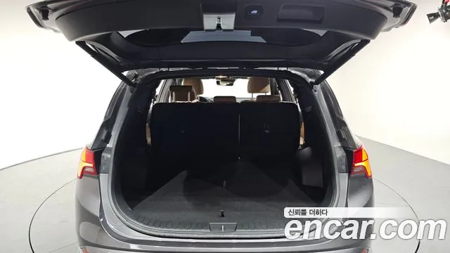 Hyundai Santafe 2022 — фото 20