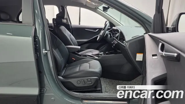 Kia Niro 2024 — фото 10