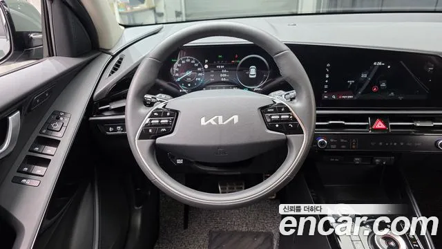 Kia Niro 2024 — фото 13