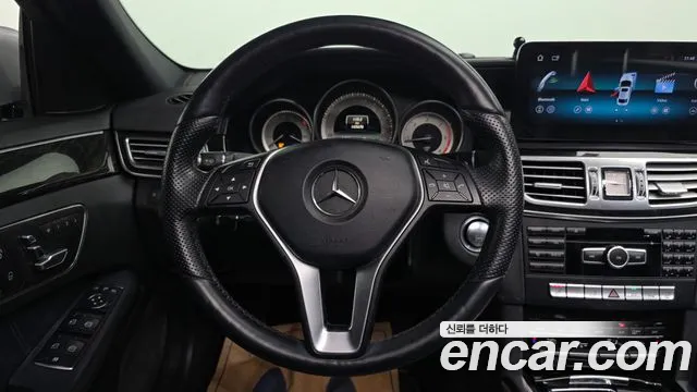 Mercedes-Benz E-Class 2014 — фото 13