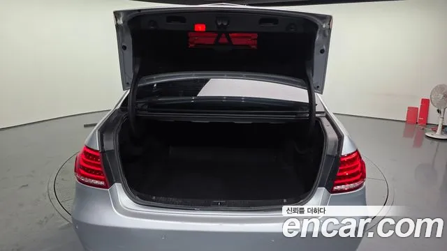 Mercedes-Benz E-Class 2014 — фото 20