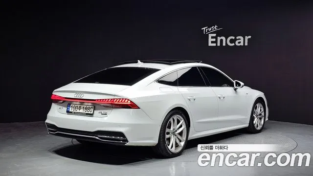 Audi A7 2022 — фото 2