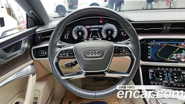 Audi A7 2022 — фото 13