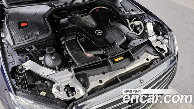 Mercedes-Benz E-Class 2017 — фото 6