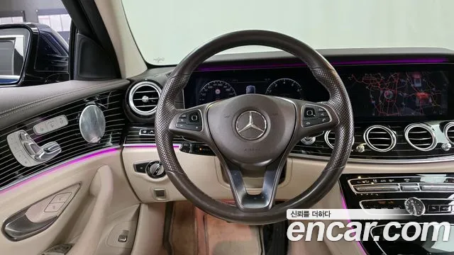Mercedes-Benz E-Class 2017 — фото 13
