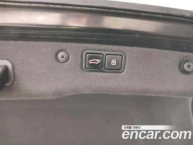 Hyundai Equus 2010 — фото 17