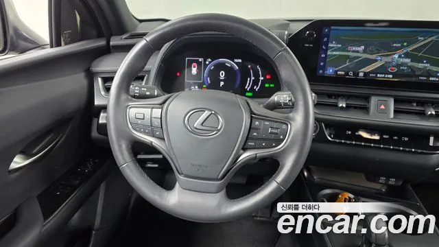 Lexus UX 2025 — фото 13
