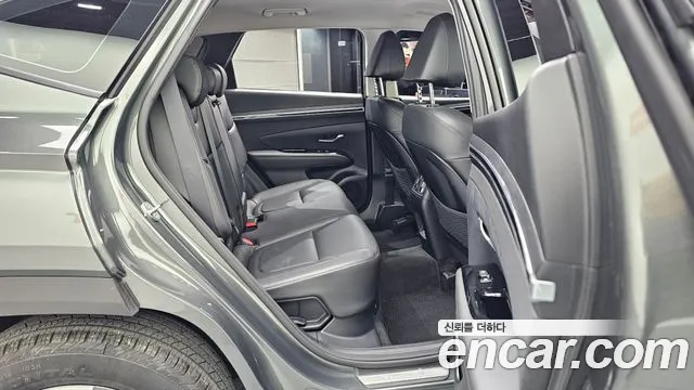 Hyundai Tucson 2023 — фото 12