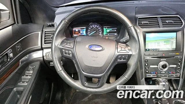 Ford Explorer 2018 — фото 13