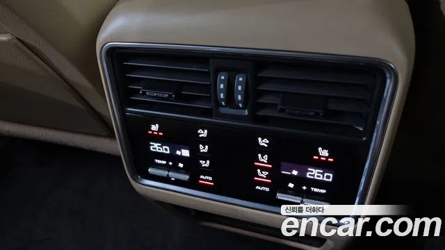Porsche Cayenne 2019 — фото 18