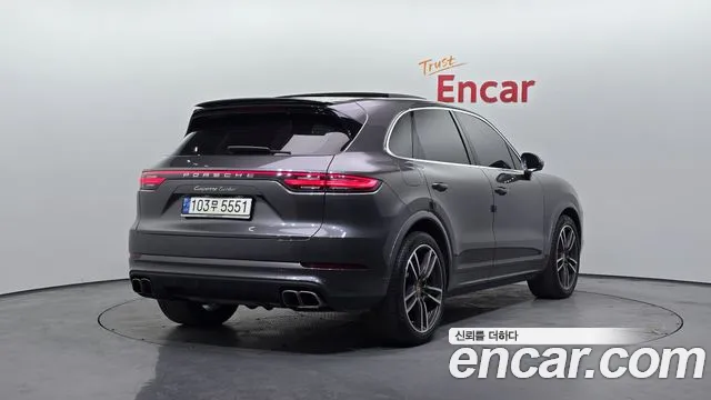 Porsche Cayenne 2021 — фото 2