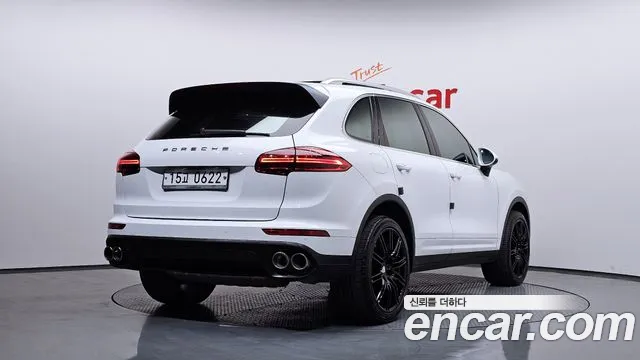 Porsche Cayenne 2016 — фото 2