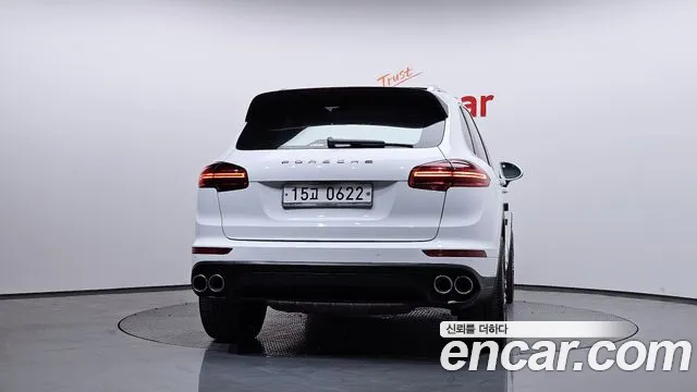 Porsche Cayenne 2016 — фото 4