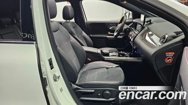 Mercedes-Benz GLA-Class 2022 — фото 10
