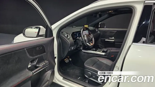 Mercedes-Benz GLA-Class 2022 — фото 11