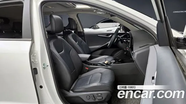 Kia Niro 2022 — фото 10