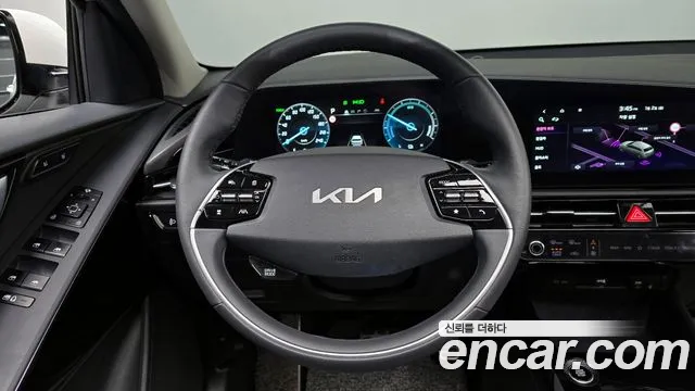 Kia Niro 2022 — фото 13