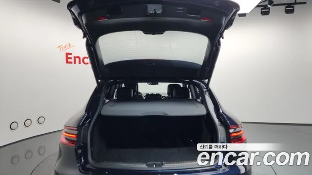Porsche Macan 2017 — фото 20