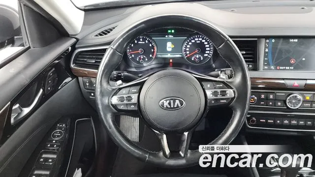 Kia K7 2018 — фото 13