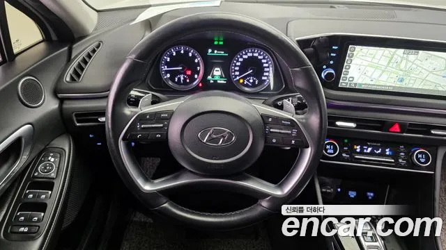 Hyundai Sonata 2022 — фото 12