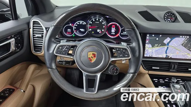 Porsche Cayenne 2021 — фото 13