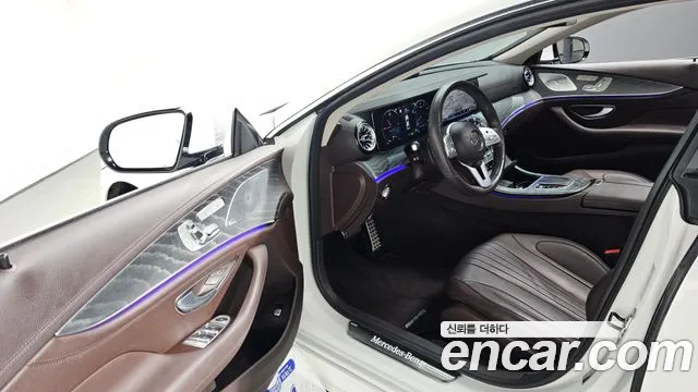 Mercedes-Benz CLS-Class 2021 — фото 11