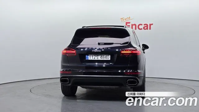 Porsche Cayenne 2017 — фото 4