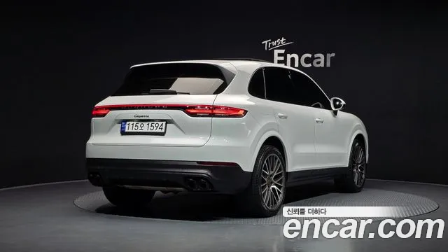 Porsche Cayenne 2020 — фото 2