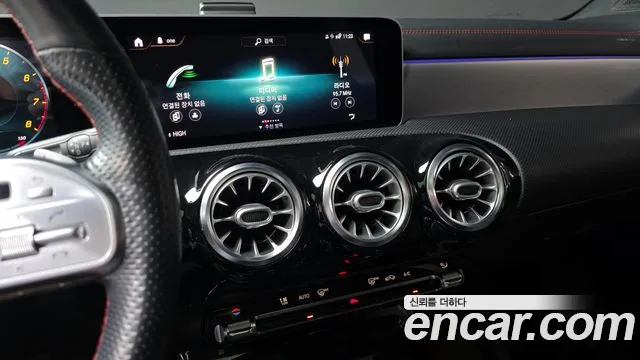Mercedes-Benz CLA-Class 2020 — фото 13