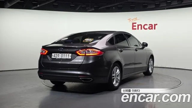 Ford Mondeo 2015 — фото 2