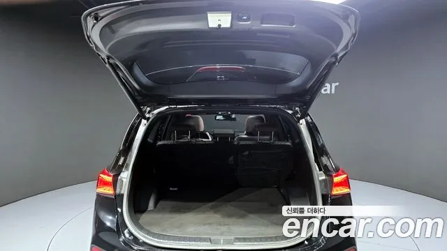 Hyundai Santafe 2019 — фото 20