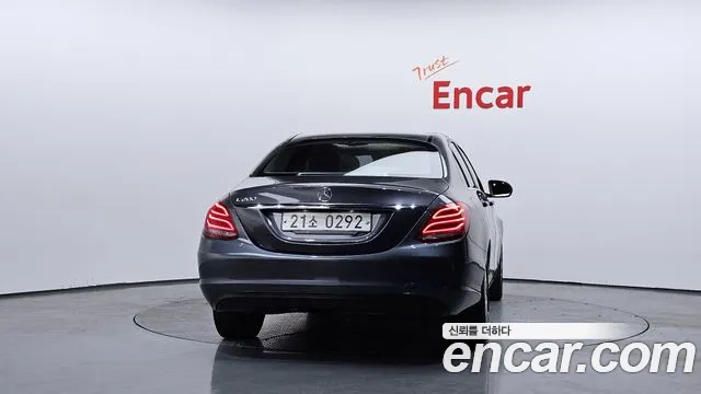 Mercedes-Benz C-Class 2016 — фото 4